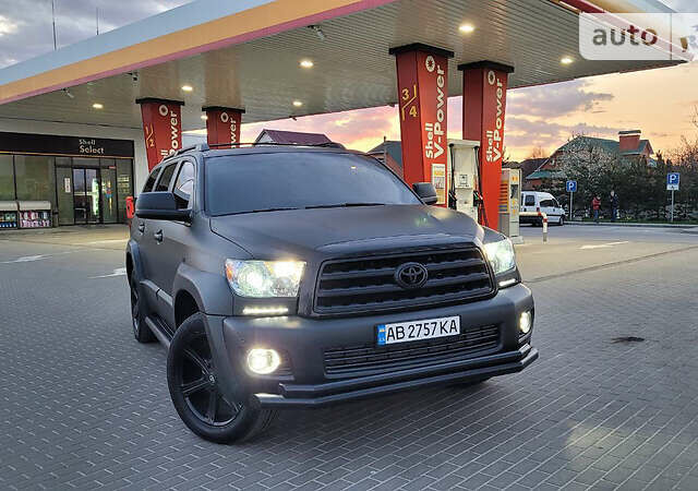 Черный Тойота Секвойя, объемом двигателя 5.6 л и пробегом 250 тыс. км за 32999 $, фото 19 на Automoto.ua