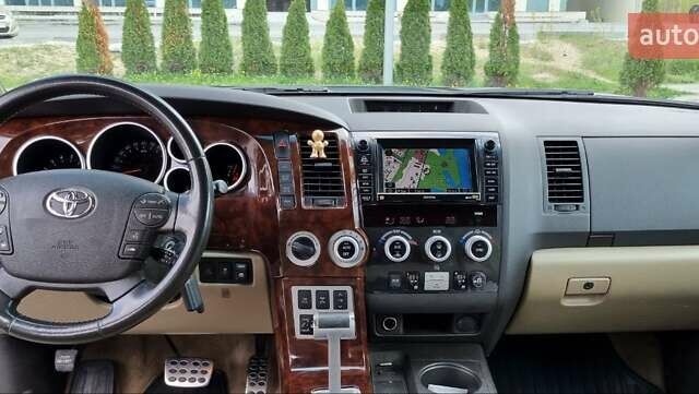 Черный Тойота Секвойя, объемом двигателя 5.7 л и пробегом 263 тыс. км за 22999 $, фото 33 на Automoto.ua