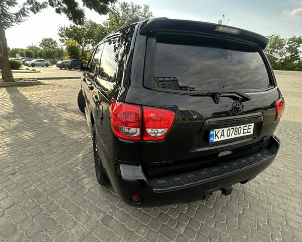 Черный Тойота Секвойя, объемом двигателя 5.7 л и пробегом 211 тыс. км за 22500 $, фото 17 на Automoto.ua