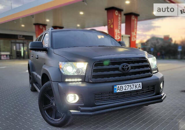 Черный Тойота Секвойя, объемом двигателя 5.6 л и пробегом 250 тыс. км за 32999 $, фото 22 на Automoto.ua