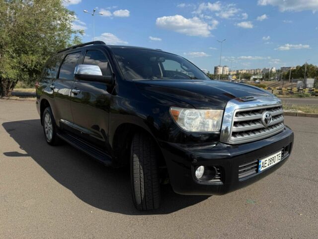 Черный Тойота Секвойя, объемом двигателя 5.7 л и пробегом 182 тыс. км за 17500 $, фото 8 на Automoto.ua