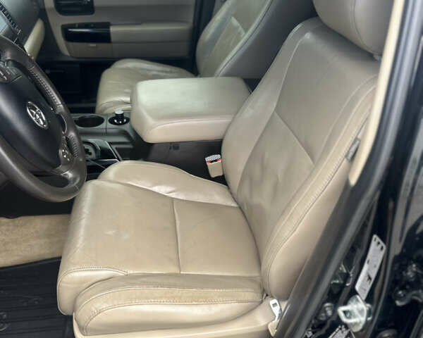 Черный Тойота Секвойя, объемом двигателя 5.7 л и пробегом 211 тыс. км за 22500 $, фото 38 на Automoto.ua