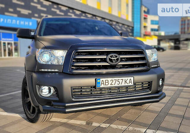 Черный Тойота Секвойя, объемом двигателя 5.6 л и пробегом 250 тыс. км за 32999 $, фото 59 на Automoto.ua