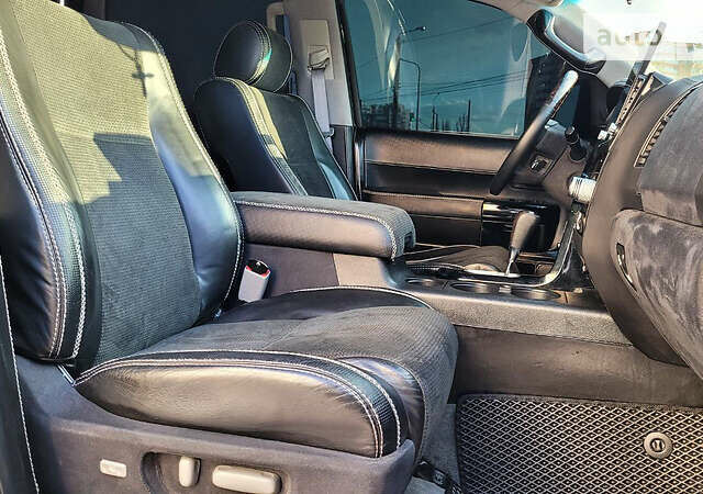 Черный Тойота Секвойя, объемом двигателя 5.6 л и пробегом 250 тыс. км за 32999 $, фото 70 на Automoto.ua