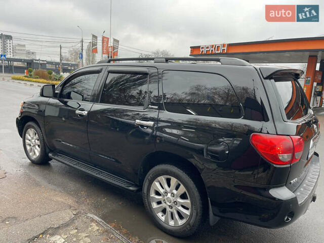 Черный Тойота Секвойя, объемом двигателя 5.7 л и пробегом 228 тыс. км за 24000 $, фото 3 на Automoto.ua