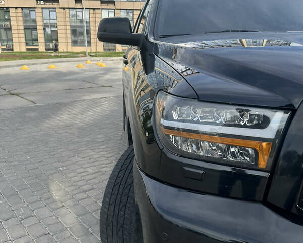 Черный Тойота Секвойя, объемом двигателя 5.7 л и пробегом 211 тыс. км за 22500 $, фото 6 на Automoto.ua