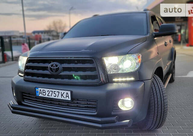 Черный Тойота Секвойя, объемом двигателя 5.6 л и пробегом 250 тыс. км за 32999 $, фото 34 на Automoto.ua