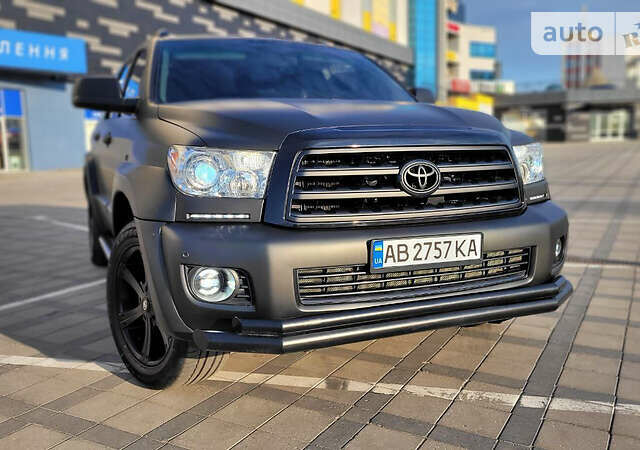 Черный Тойота Секвойя, объемом двигателя 5.6 л и пробегом 250 тыс. км за 32999 $, фото 57 на Automoto.ua