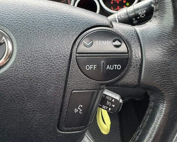 Чорний Тойота Секвойя, об'ємом двигуна 4.6 л та пробігом 270 тис. км за 21900 $, фото 15 на Automoto.ua