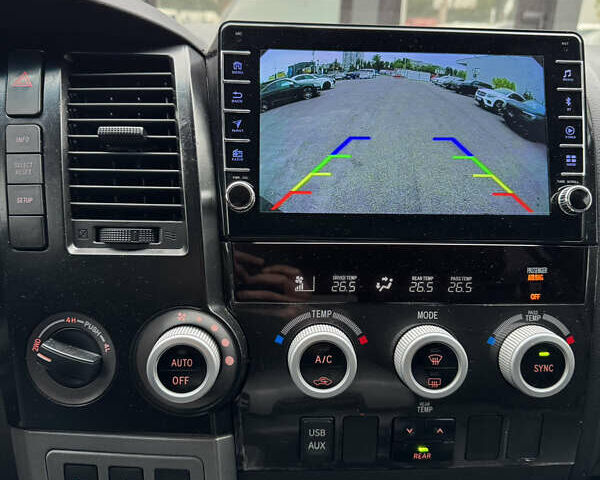 Чорний Тойота Секвойя, об'ємом двигуна 4.6 л та пробігом 270 тис. км за 21900 $, фото 16 на Automoto.ua