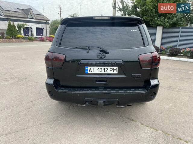 Чорний Тойота Секвойя, об'ємом двигуна 5.7 л та пробігом 257 тис. км за 30500 $, фото 4 на Automoto.ua