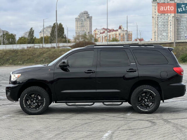 Чорний Тойота Секвойя, об'ємом двигуна 5.7 л та пробігом 125 тис. км за 29500 $, фото 4 на Automoto.ua