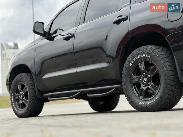 Чорний Тойота Секвойя, об'ємом двигуна 5.7 л та пробігом 125 тис. км за 29500 $, фото 14 на Automoto.ua