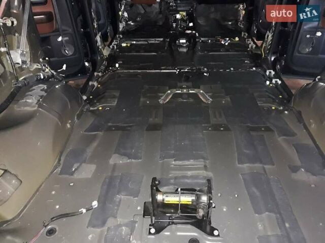 Черный Тойота Секвойя, объемом двигателя 5.7 л и пробегом 230 тыс. км за 29900 $, фото 28 на Automoto.ua