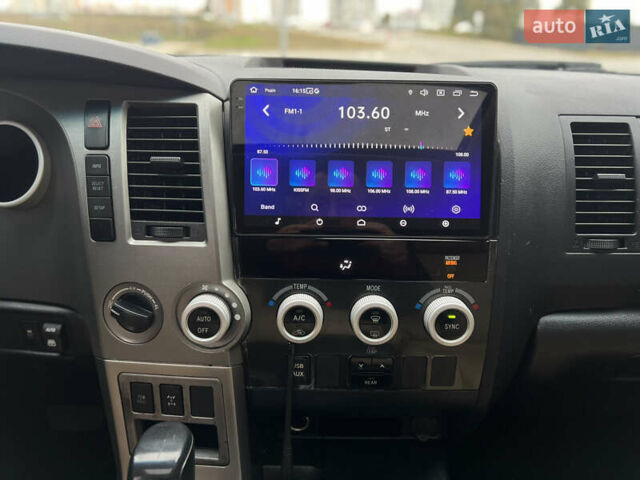 Чорний Тойота Секвойя, об'ємом двигуна 5.7 л та пробігом 125 тис. км за 29500 $, фото 45 на Automoto.ua