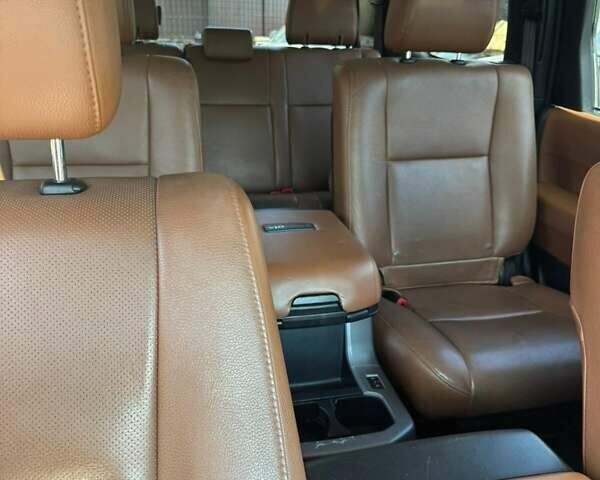 Чорний Тойота Секвойя, об'ємом двигуна 5.7 л та пробігом 305 тис. км за 35000 $, фото 5 на Automoto.ua