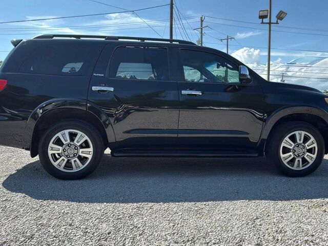 Черный Тойота Секвойя, объемом двигателя 5.7 л и пробегом 89 тыс. км за 20000 $, фото 6 на Automoto.ua