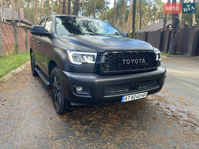 Чорний Тойота Секвойя, об'ємом двигуна 5.66 л та пробігом 120 тис. км за 27600 $, фото 3 на Automoto.ua