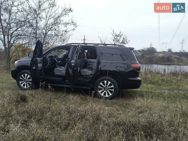 Черный Тойота Секвойя, объемом двигателя 5.7 л и пробегом 342 тыс. км за 40000 $, фото 14 на Automoto.ua