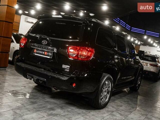 Черный Тойота Секвойя, объемом двигателя 5.7 л и пробегом 330 тыс. км за 34900 $, фото 57 на Automoto.ua