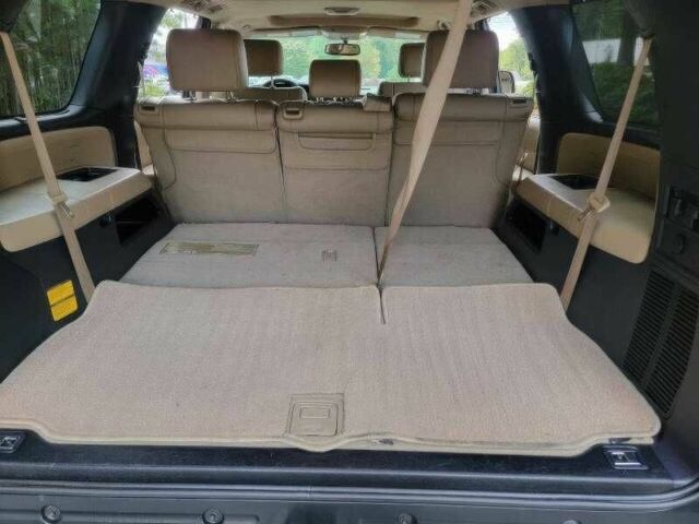 Чорний Тойота Секвойя, об'ємом двигуна 5.7 л та пробігом 132 тис. км за 19900 $, фото 16 на Automoto.ua