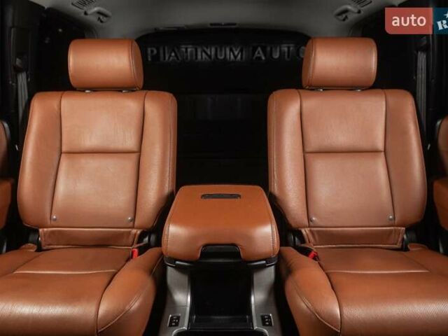 Черный Тойота Секвойя, объемом двигателя 5.7 л и пробегом 330 тыс. км за 34900 $, фото 14 на Automoto.ua