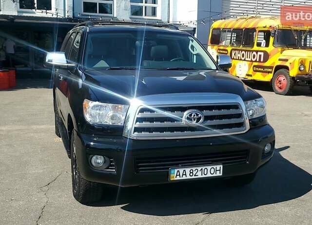 Черный Тойота Секвойя, объемом двигателя 5.7 л и пробегом 280 тыс. км за 27500 $, фото 2 на Automoto.ua