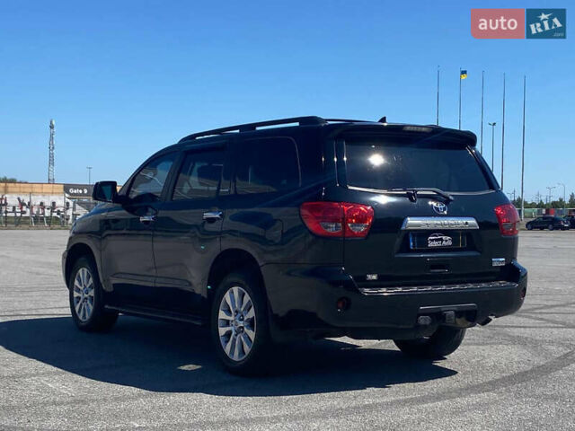 Черный Тойота Секвойя, объемом двигателя 5.69 л и пробегом 97 тыс. км за 45500 $, фото 4 на Automoto.ua