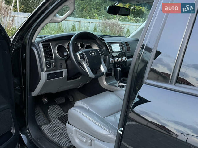 Черный Тойота Секвойя, объемом двигателя 5.66 л и пробегом 188 тыс. км за 32500 $, фото 22 на Automoto.ua