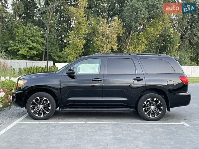 Черный Тойота Секвойя, объемом двигателя 5.66 л и пробегом 188 тыс. км за 32500 $, фото 9 на Automoto.ua