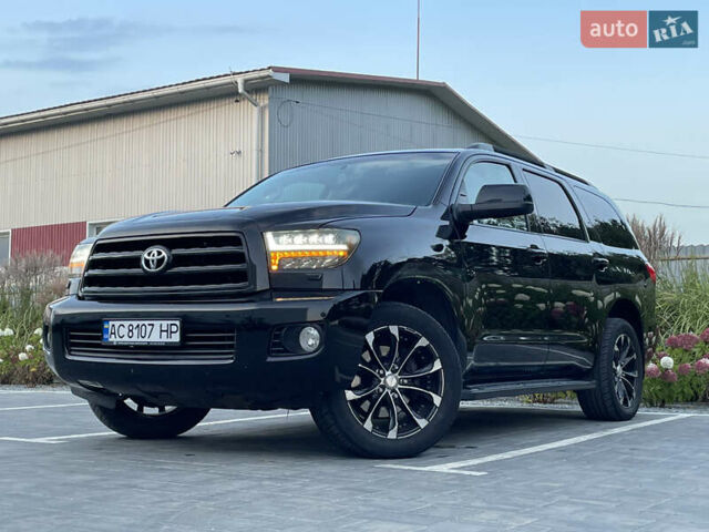 Черный Тойота Секвойя, объемом двигателя 5.66 л и пробегом 188 тыс. км за 32500 $, фото 6 на Automoto.ua