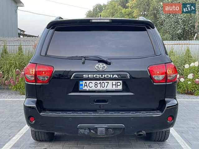 Черный Тойота Секвойя, объемом двигателя 5.66 л и пробегом 188 тыс. км за 30900 $, фото 10 на Automoto.ua