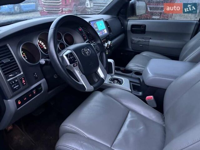 Черный Тойота Секвойя, объемом двигателя 5.7 л и пробегом 107 тыс. км за 41900 $, фото 11 на Automoto.ua