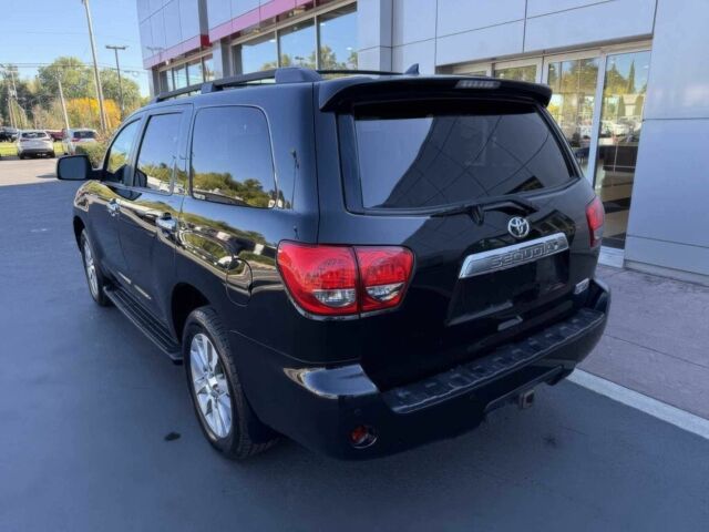 Черный Тойота Секвойя, объемом двигателя 5.7 л и пробегом 71 тыс. км за 25100 $, фото 4 на Automoto.ua