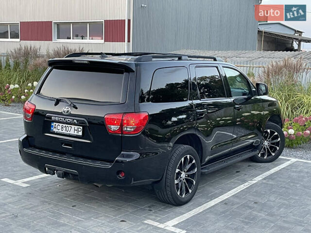 Черный Тойота Секвойя, объемом двигателя 5.66 л и пробегом 188 тыс. км за 30900 $, фото 15 на Automoto.ua