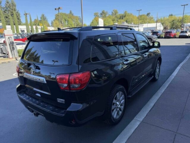 Черный Тойота Секвойя, объемом двигателя 5.7 л и пробегом 71 тыс. км за 25100 $, фото 5 на Automoto.ua