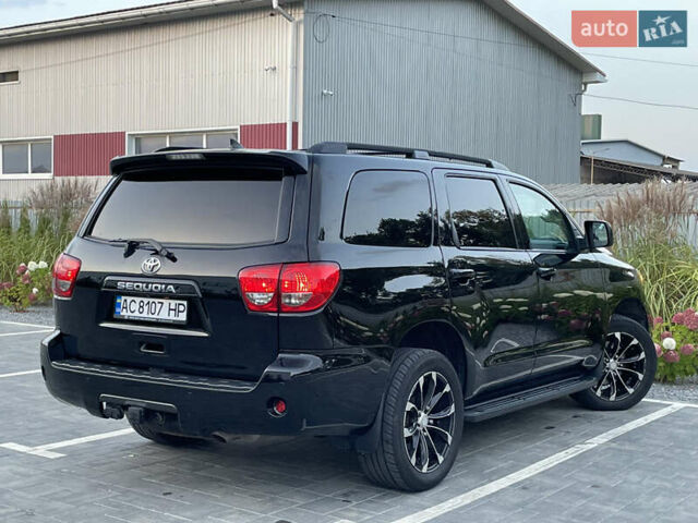 Черный Тойота Секвойя, объемом двигателя 5.66 л и пробегом 188 тыс. км за 30900 $, фото 13 на Automoto.ua