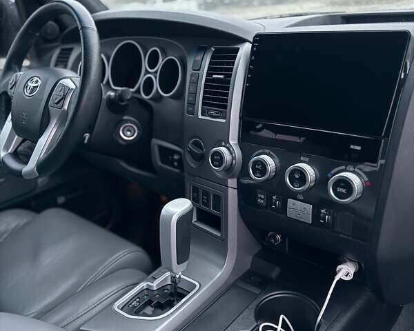 Черный Тойота Секвойя, объемом двигателя 5.7 л и пробегом 107 тыс. км за 41900 $, фото 20 на Automoto.ua