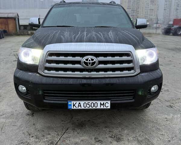 Черный Тойота Секвойя, объемом двигателя 5.7 л и пробегом 107 тыс. км за 41900 $, фото 1 на Automoto.ua