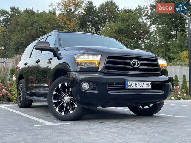 Черный Тойота Секвойя, объемом двигателя 5.66 л и пробегом 188 тыс. км за 32500 $, фото 1 на Automoto.ua