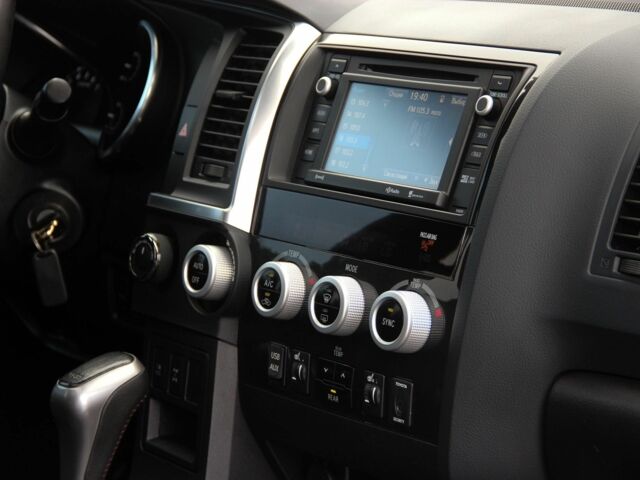 Тойота Секвойя 2017 в Одессе на Automoto.ua Черный Тойота Секвойя, объемом двигателя 5.7 л и пробегом 191 тыс. км за 39000 $, фото 17 на Automoto.ua