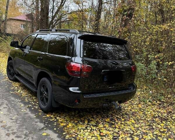 Черный Тойота Секвойя, объемом двигателя 0 л и пробегом 260 тыс. км за 26500 $, фото 4 на Automoto.ua
