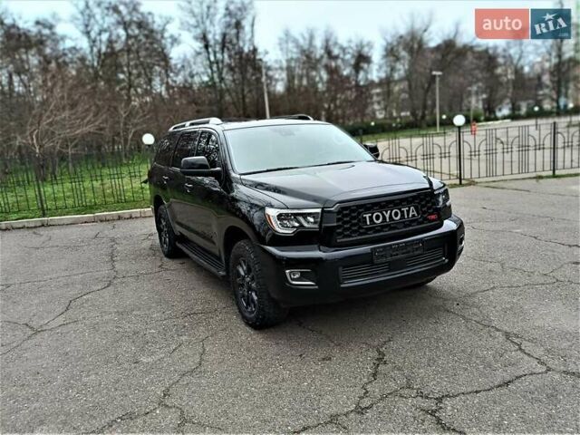 Черный Тойота Секвойя, объемом двигателя 5.66 л и пробегом 115 тыс. км за 39500 $, фото 3 на Automoto.ua