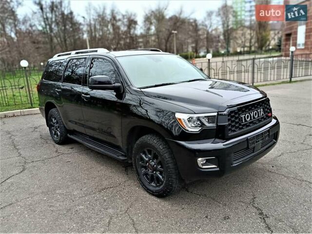 Черный Тойота Секвойя, объемом двигателя 5.66 л и пробегом 115 тыс. км за 39500 $, фото 8 на Automoto.ua