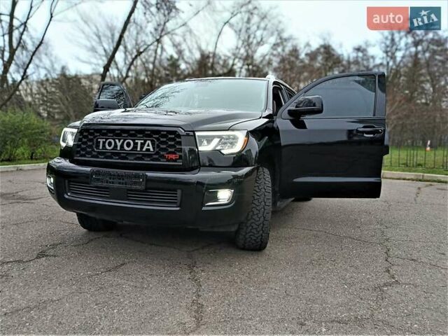 Черный Тойота Секвойя, объемом двигателя 5.66 л и пробегом 115 тыс. км за 39500 $, фото 27 на Automoto.ua