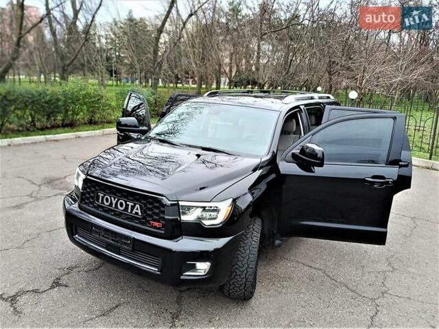 Черный Тойота Секвойя, объемом двигателя 5.66 л и пробегом 115 тыс. км за 39500 $, фото 28 на Automoto.ua
