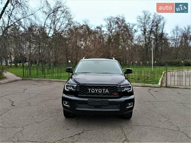 Черный Тойота Секвойя, объемом двигателя 5.66 л и пробегом 115 тыс. км за 39500 $, фото 1 на Automoto.ua