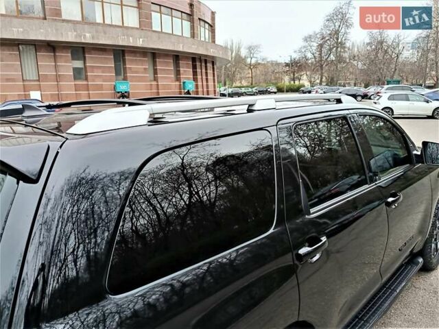 Черный Тойота Секвойя, объемом двигателя 5.66 л и пробегом 115 тыс. км за 39500 $, фото 12 на Automoto.ua