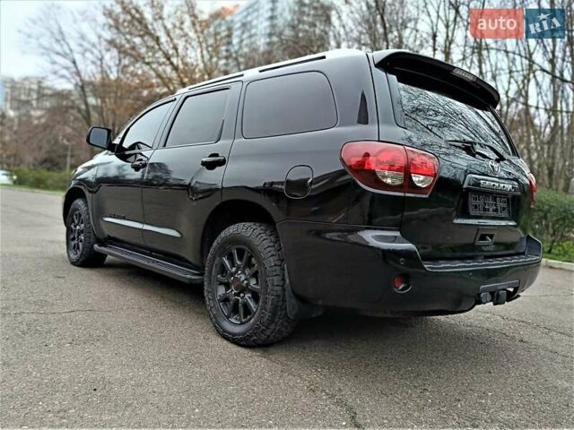 Черный Тойота Секвойя, объемом двигателя 5.66 л и пробегом 115 тыс. км за 39500 $, фото 14 на Automoto.ua