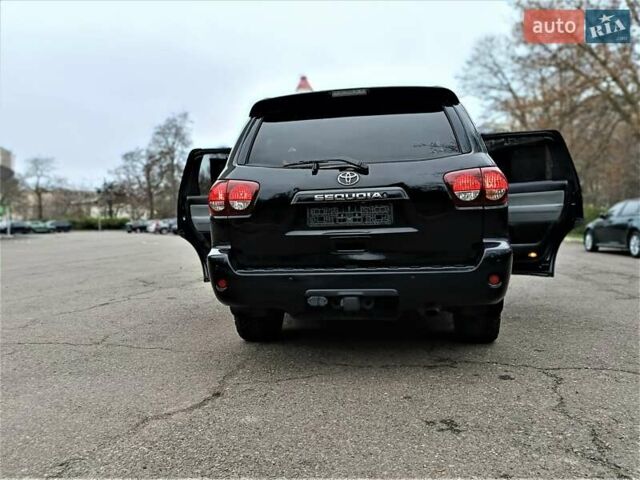 Черный Тойота Секвойя, объемом двигателя 5.66 л и пробегом 115 тыс. км за 39500 $, фото 32 на Automoto.ua